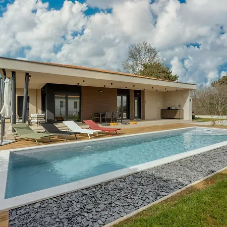 Apartament Gigi With Private Pool - Happy *